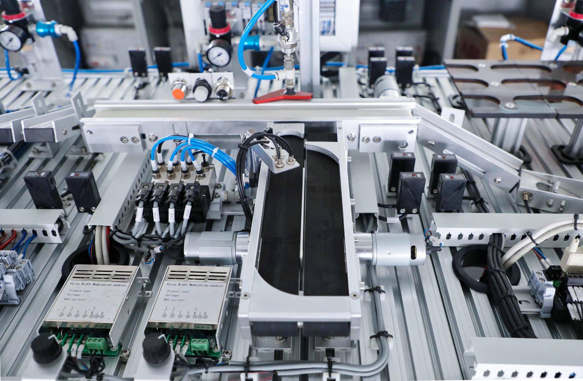 企业成长期缺钱？售后回租盘活固定资产，轻松获百万资金！